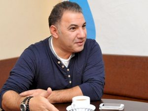 “Bir çoxu ora düşmək üçün yalvarır” –“Maşın”dan imtina edən müğənni