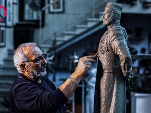 Hacı Zeynalabdin Tağıyevin heykəli belə hazırlanır – Video