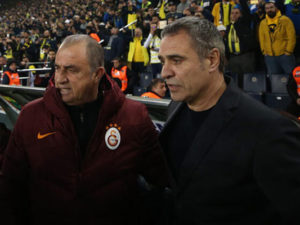 Ersun Yanal istefa xəbərlərini təkzib etdi