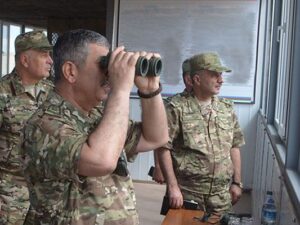 Kərim Vəliyevin Baş Qərargah rəisi kimi ilk – FOTOLARI