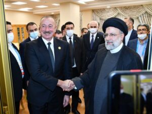 Tehran Orucoğlu: “İran-Azərbaycan arasında gərginlik keçmişdə qaldı”