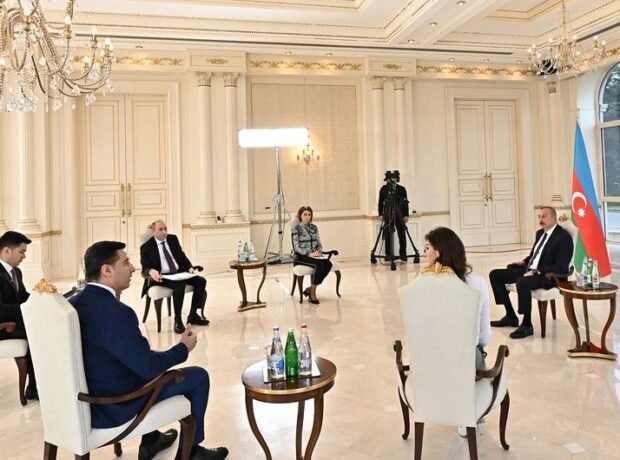 Prezident İlham Əliyev yerli televiziya kanallarına müsahibə verdi