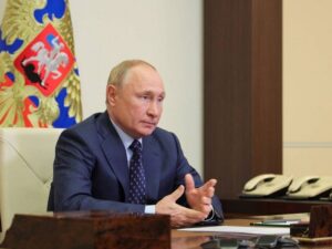 Putin: “Qonşularımız yaxşı işləyirlər”