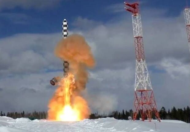 Rusiya “Sarmat” raketini uğurla sınaqdan keçirdi