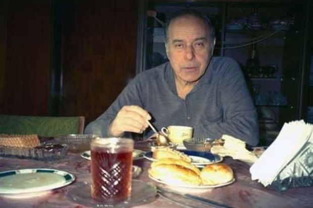 ABŞ-ın məşhur jurnalisti Heydər Əliyevin nadir şəkillərindən birini paylaşdı