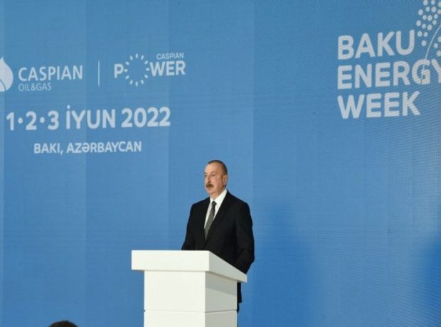 Azərbaycan Prezidenti: “Biz nəhəng enerji layihələrini həyata keçirməyə qadirik”