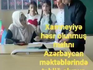 Azərbaycan məktəbində biabırçılıq: Şagirdlərə Xameneiyə həsr olunan mahnı öyrədilir – VİDEO