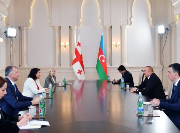 İlham Əliyev Gürcüstan Prezidenti ilə görüşdü – YENİLƏNDİ