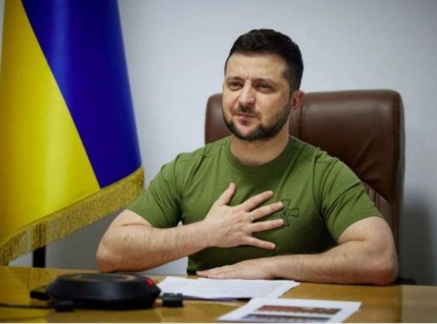 Zelenski: “Ukrayna-Aİ əlaqələrində tarixi andır, dəstəyə görə minnətdaram”