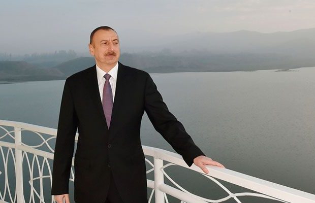 Prezident Ağsuda Gənc Sənətkarlar Mərkəzinin və Dövlət Rəmzləri Muzeyinin açılışında iştirak etdi
