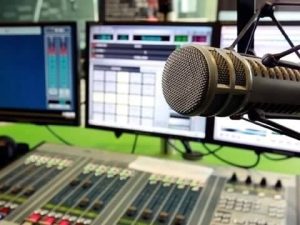 Azərbaycanda üç yeni radionun açılması üçün müraciət edən qurumların adları açıqlandı