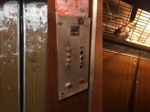 Nizami rayonunda “lift terroru”: AİDİYYATİ QURUMLARIN MƏSULİYYƏTSİZLİYİ FACİƏ İLƏ NƏTİCƏLƏNƏ BİLƏR