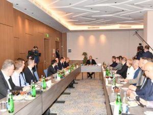 Prezident Bolqarıstanın biznes dairələrinin nümayəndələri ilə görüşdü
