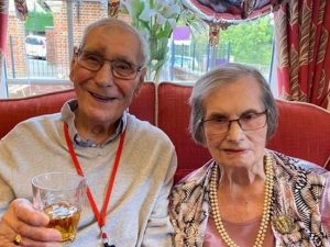 100 yaşlı cütlük uzun illik evliliklərinin sirlərini açıqladı: Hər gün mübahisə