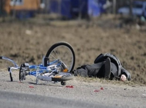 YAP-ın rayon təşkilatının sədrinin qohumu velosipedçini vuraraq öldürdü