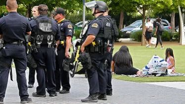 ABŞ-da 5 polis “ikinci dərəcəli qətl”də ittiham olunur