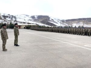 Baş Qərargah rəisi hərbi hissələrin intensiv döyüş hazırlığını yoxladı