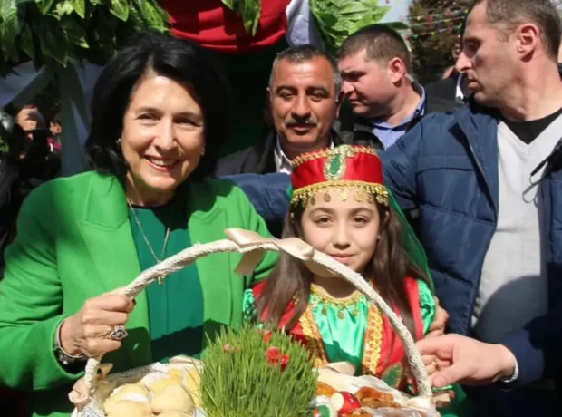 Gürcüstan prezidenti Azərbaycan icmasını təbrik edib