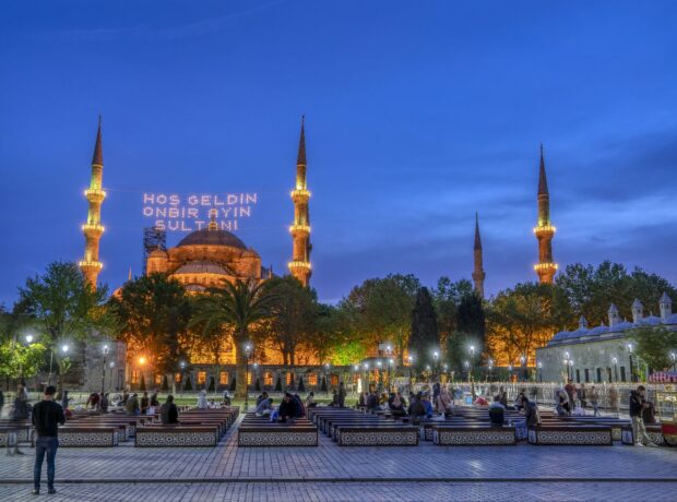 Müqəddəs Ramazan ayını İstanbul üslubunda yaşayın