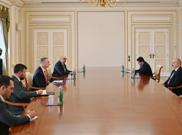 Prezident İlham Əliyev ABŞ Dövlət Departamentinin baş müşavirini qəbul edib