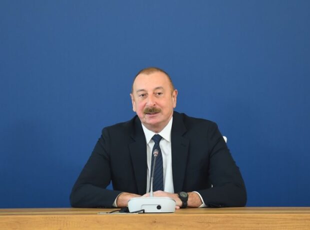 Azərbaycan Prezidenti “Avropa siyasi birliyi”nin Zirvə toplantısı çərçivəsində işçi lançda iştirak edib
