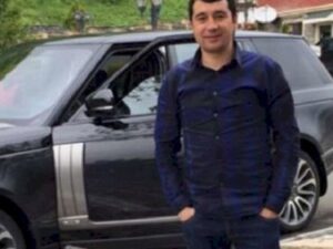 “Qurtuluş 93”ün sahibinin “Land Rover”lə 4 nəfəri öldürən kürəkəni yenidən məhkəmə qarşısında