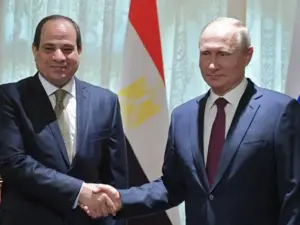 Rusiya prezidenti Putin Sisi ilə görüşdü