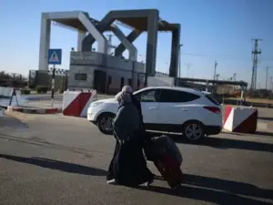 “İsrail yardımların daxil olmasına mane olur”