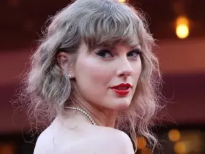 Taylor Swift-in turu Ginnesin Rekordlar Kitabına düşdü