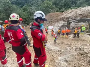 Torpaq sürüşməsi nəticəsində ölənlərin sayı daha da ağırlaşdı