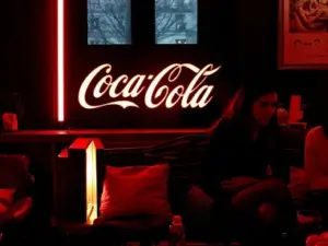 Coca-Cola iki variantda – şəkərli və şəkərsiz satışa çıxarılacaq