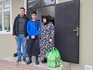 Fatma Yıldırım aztəminatlı ailələri bayram sovqatı payladı – FOTO