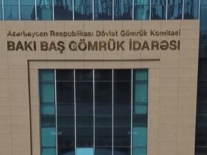 Bakı Baş Gömrük İdarəsi vətəndaşlarla “zarafat” edir: Mart-da dəvəti apreldə göndərir… FOTO