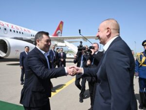 Qırğızıstan Prezidenti Sadır Japarov Füzuli rayonuna getdi