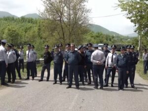 Tavuş sakinlərinin bağladığı Ermənistan-Gürcüstan yolu açılıb
