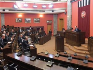 Gürcüstan parlamenti “Xarci təsirin şəffaflığı haqqında” qanun layihəsinə üçüncü oxunuşda baxacaq – YENİLƏNDİ