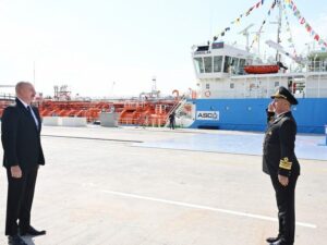 Prezident İlham Əliyev “Zəngilan” tankerinin istismara verilməsi mərasimində iştirak etdi – FOTO – YENİLƏNDİ