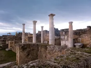 Türkiyənin Laodikeya bölgəsində diqqətəlayiq rəngli Skilla heykəl nümunələri aşkar olunub – FOTO