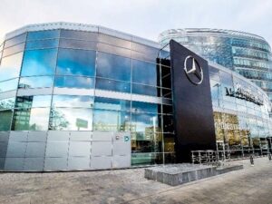 “Mercedes”in mənfəəti 50%-dən çox azaldı