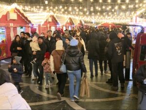 “Soyuq Əllər, İsti Ürək” xeyriyyə yarmarkası yenidən Fəvvarələr meydanında!