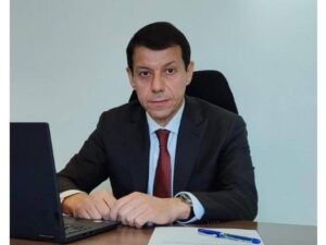 “SOCAR Midstream Operations” MMC-nin rəhbəri Fərhan Əliyev ölkədən nə qədər valyuta çıxarıb?