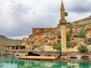 Tarixin sirlərini yaşadan turizm şəhəri – FOTO