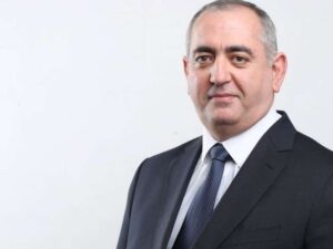 Deputatlığa namizəd olmuş şəxsin ölkədən çıxışına qadağa- Bu qədər borcu var