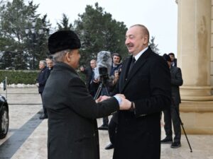 Pakistanın Baş naziri Məhəmməd Şahbaz Şərifin rəsmi qarşılanma mərasimi olub – FOTO